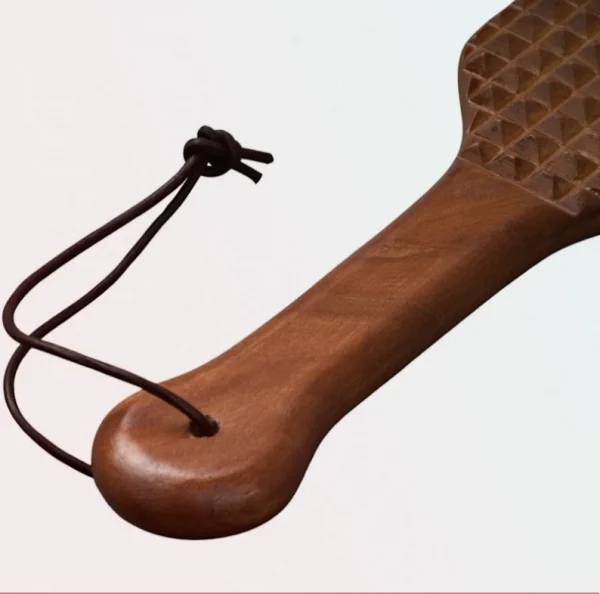 БДСМ шлёпалка "Шип" (BDSM paddle)